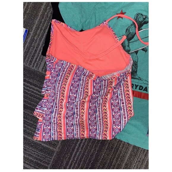 Girls Size 10-12 Clothing Bundle – 7-Piece Lot Tops Pants Shorts Romper – Hearts - Picture 4 of 12